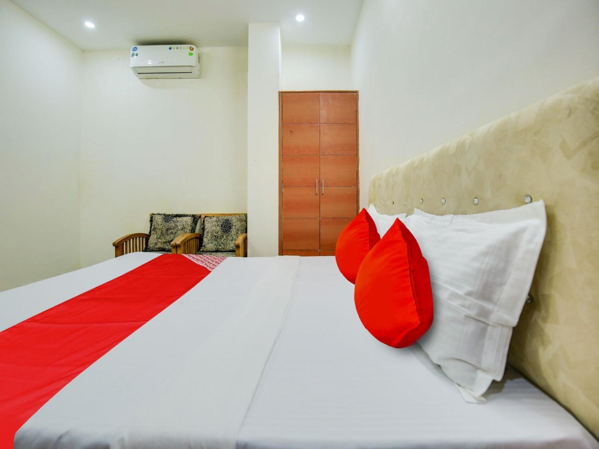 Hotel O Platinum Inn Nayagaon Exterior photo