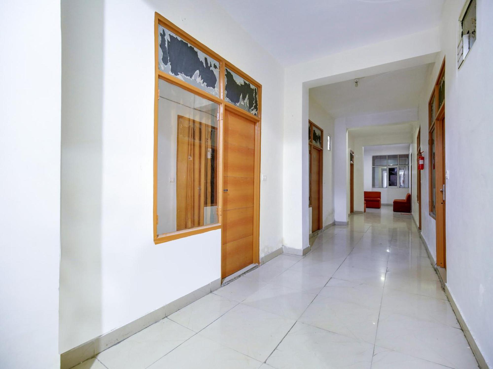 Hotel O Platinum Inn Nayagaon Exterior photo