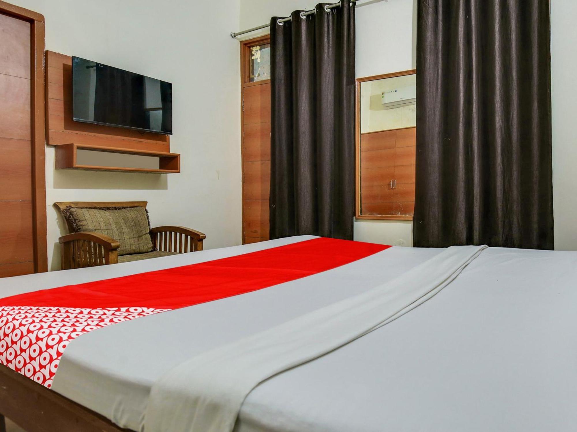 Hotel O Platinum Inn Nayagaon Exterior photo