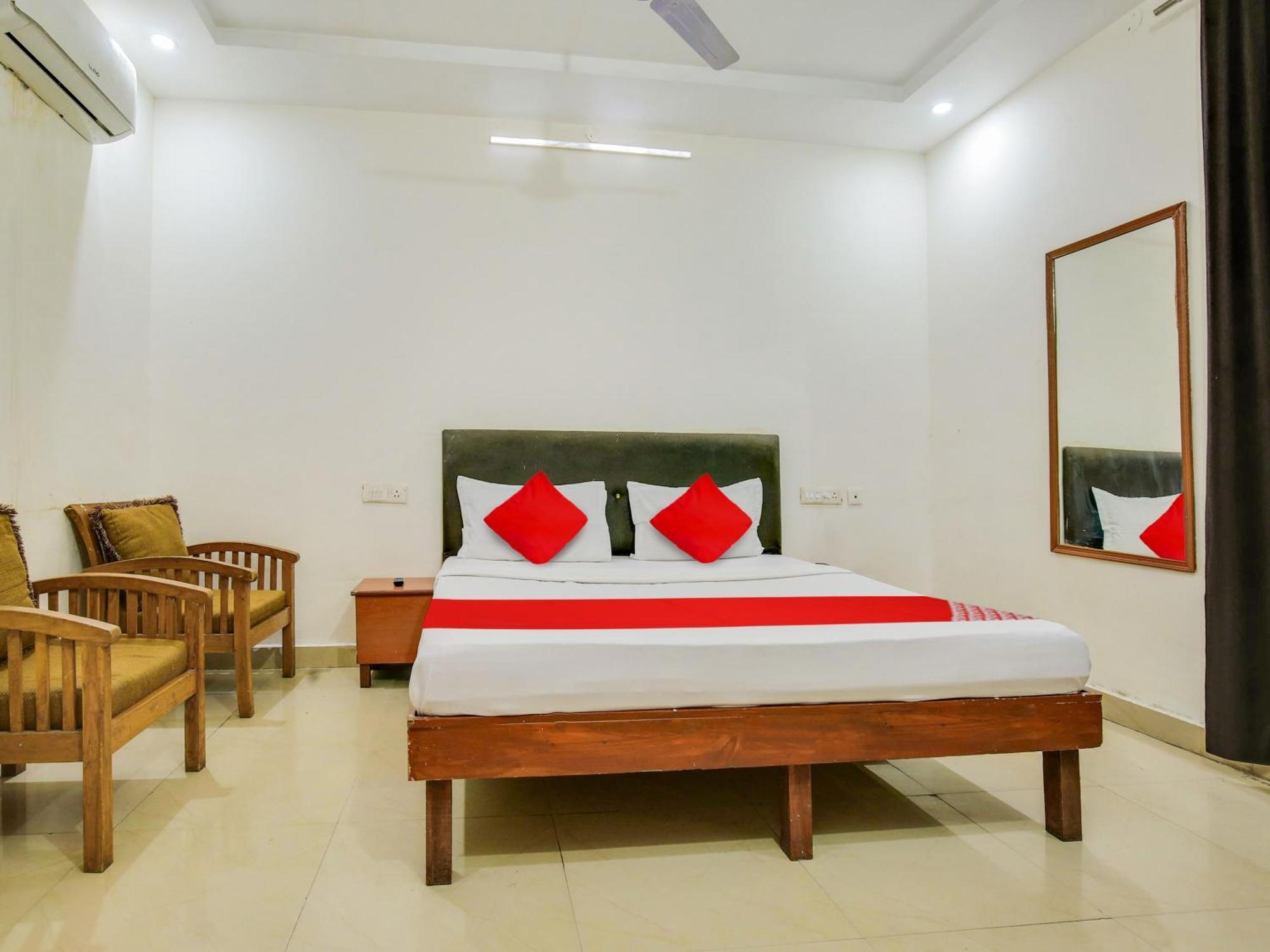 Hotel O Platinum Inn Nayagaon Exterior photo